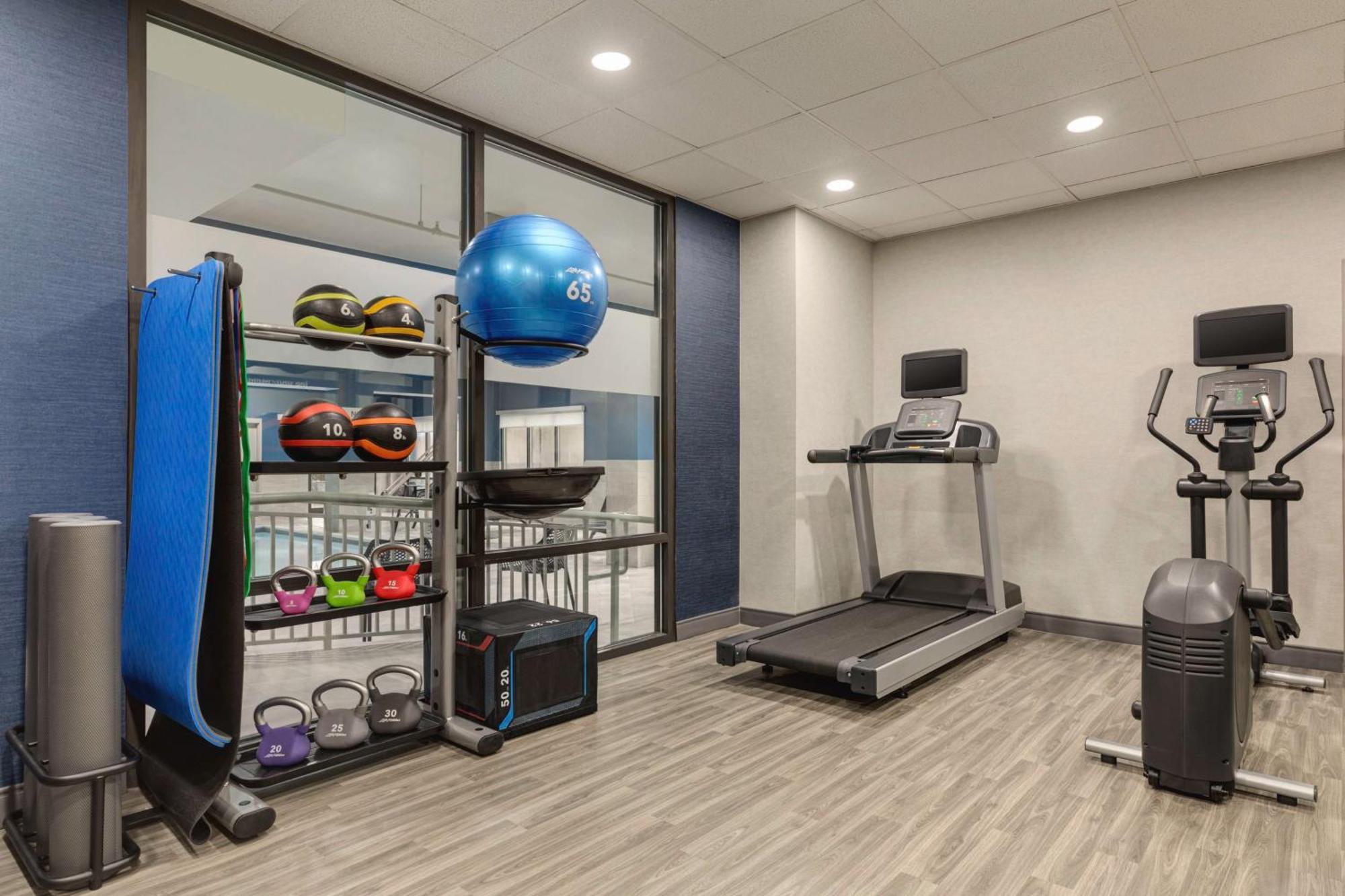 Hampton Inn Waynesboro/Stuarts Draft Fishersville Exteriör bild