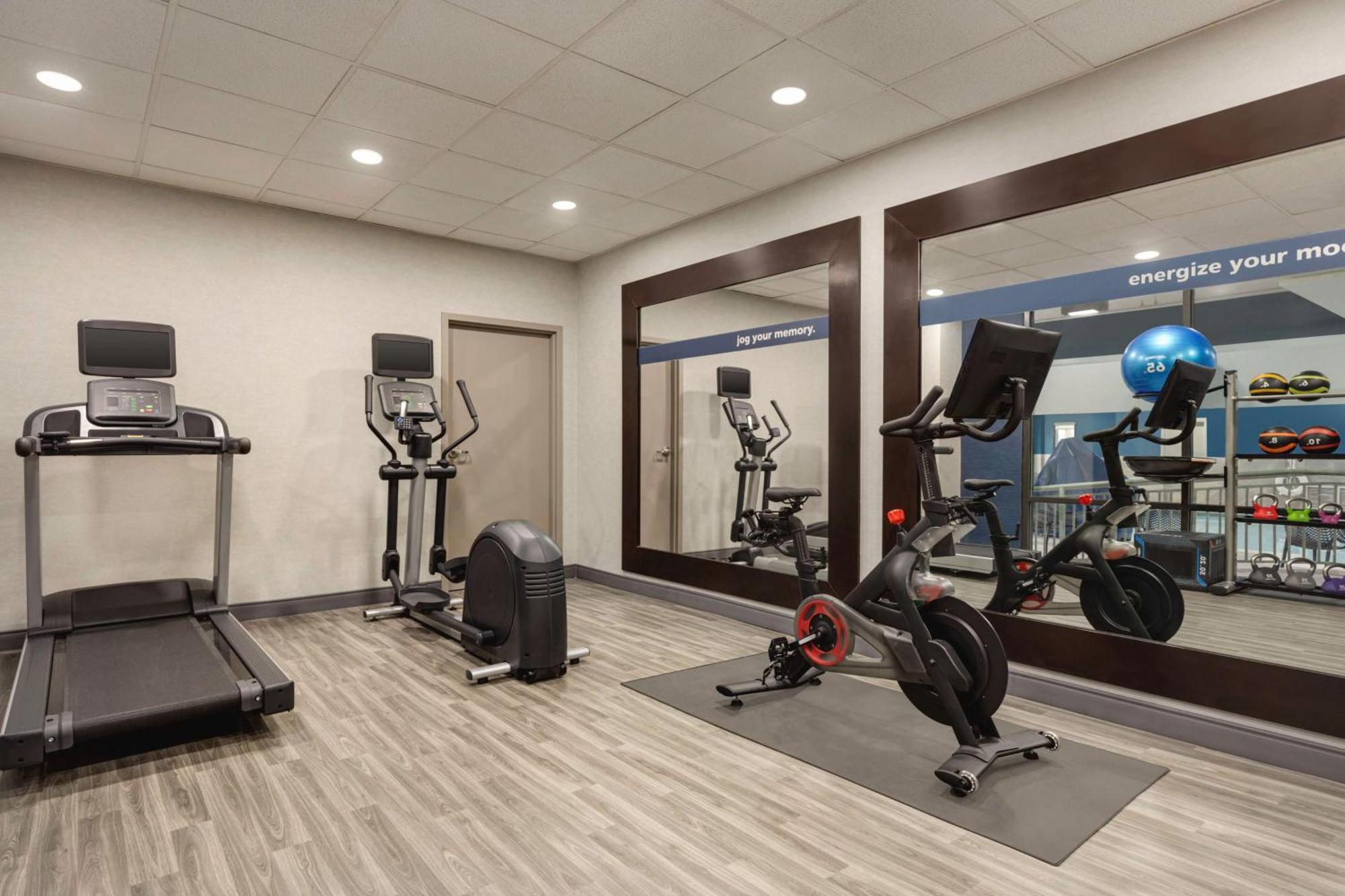 Hampton Inn Waynesboro/Stuarts Draft Fishersville Exteriör bild