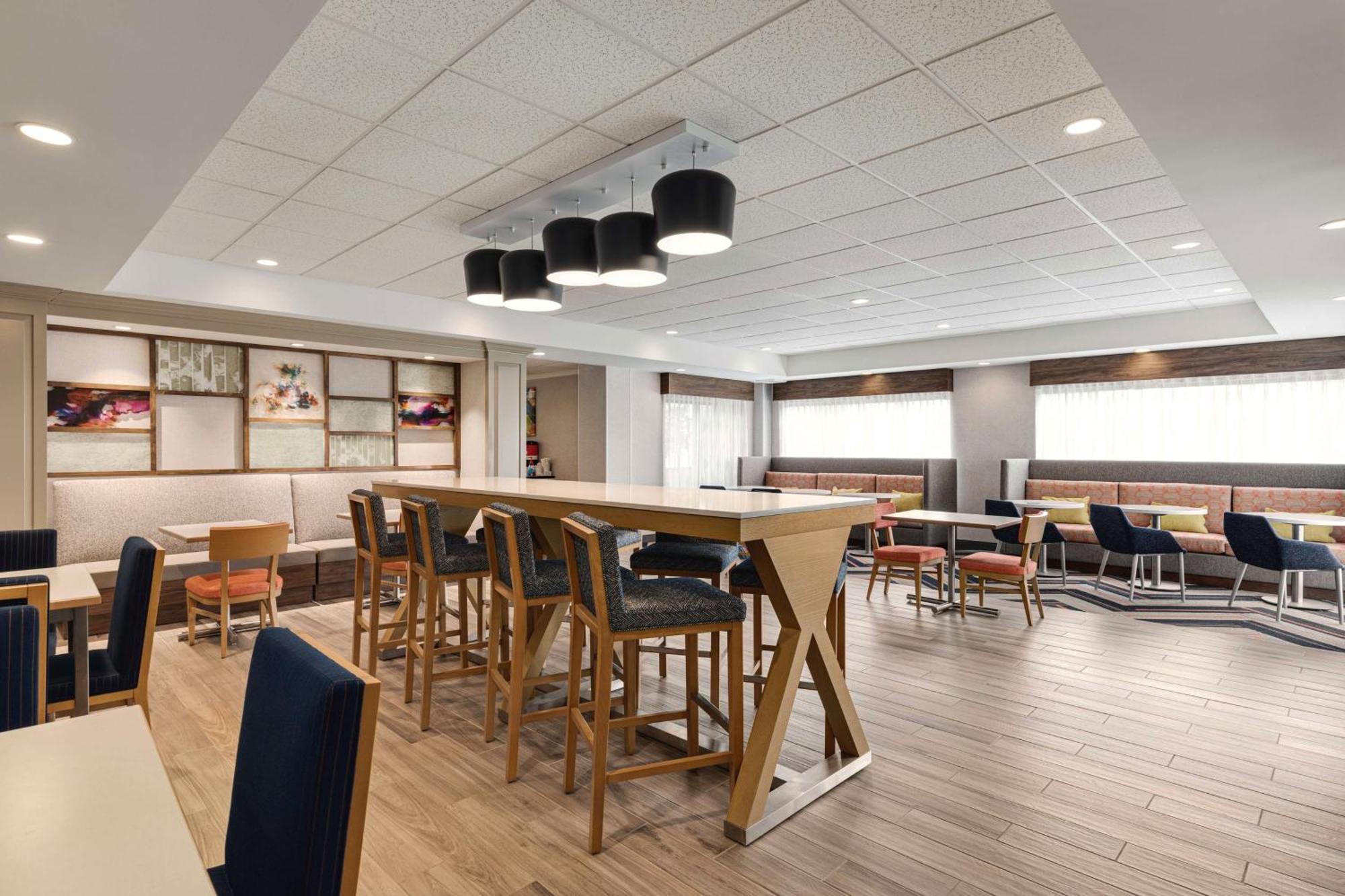 Hampton Inn Waynesboro/Stuarts Draft Fishersville Exteriör bild