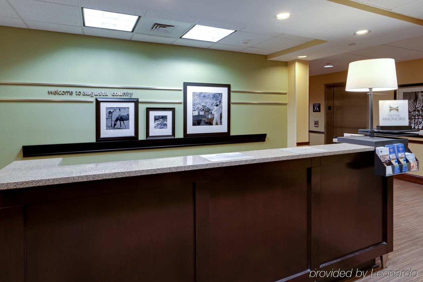Hampton Inn Waynesboro/Stuarts Draft Fishersville Exteriör bild