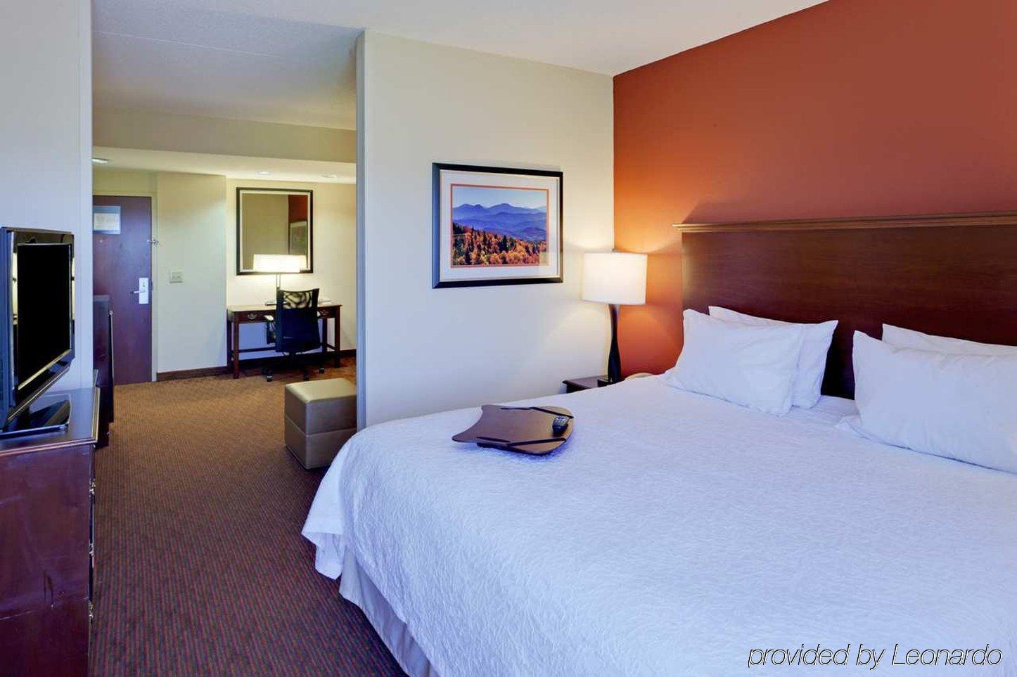 Hampton Inn Waynesboro/Stuarts Draft Fishersville Exteriör bild